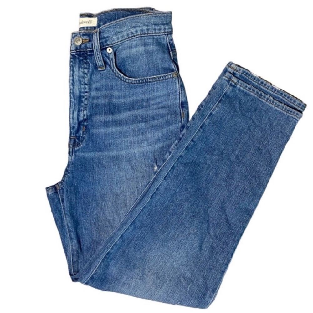 Madewell Classic Straight Distressed Light Wash Jeans
Size 27